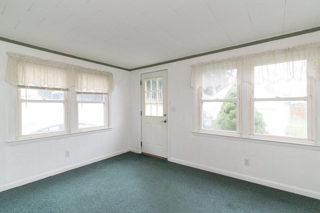 6 Maynard St, Webster, MA, 6 Maynard St, Webster, MA Photo #4