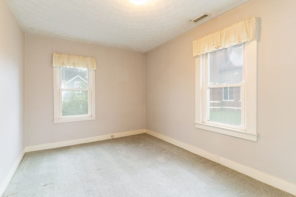 6 Maynard St, Webster, MA, 6 Maynard St, Webster, MA Photo #26