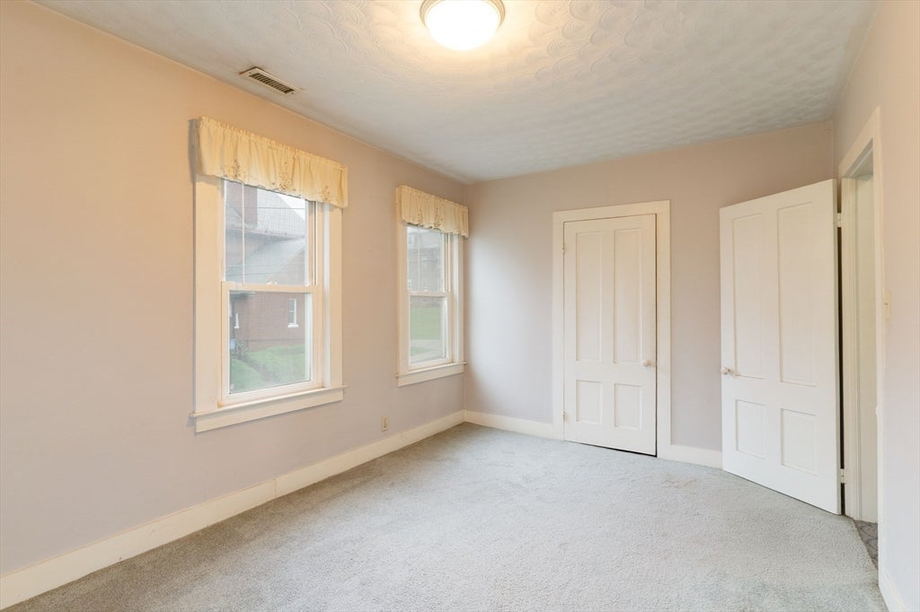 6 Maynard St, Webster, MA, 6 Maynard St, Webster, MA Photo #27