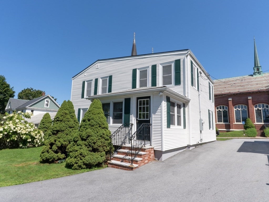Photo of 6 Maynard St, Webster, MA