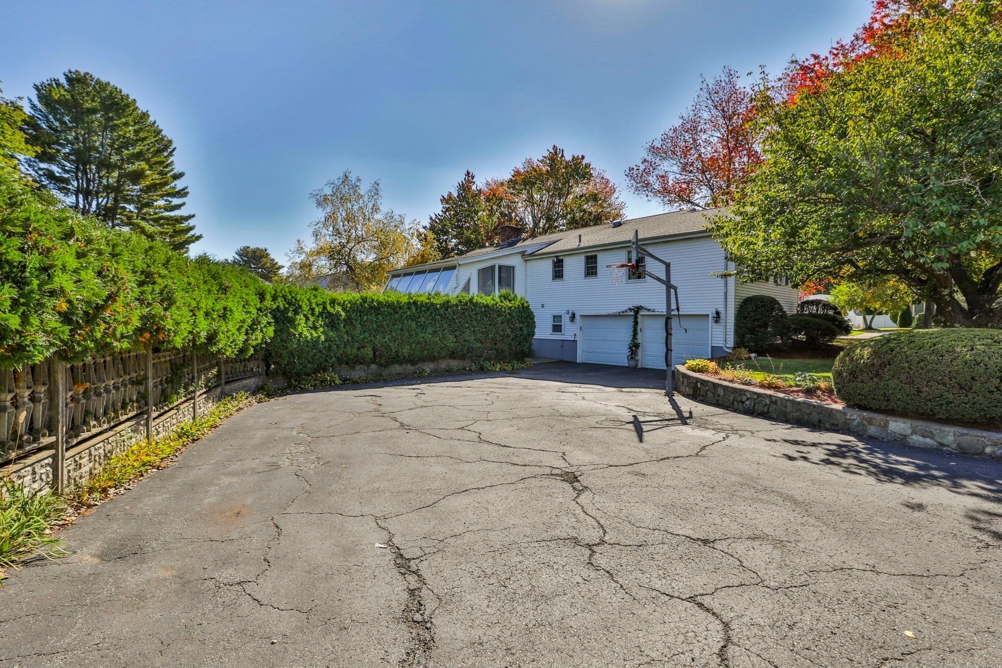 25 Indian Rock Dr, Saugus, MA Photo #35