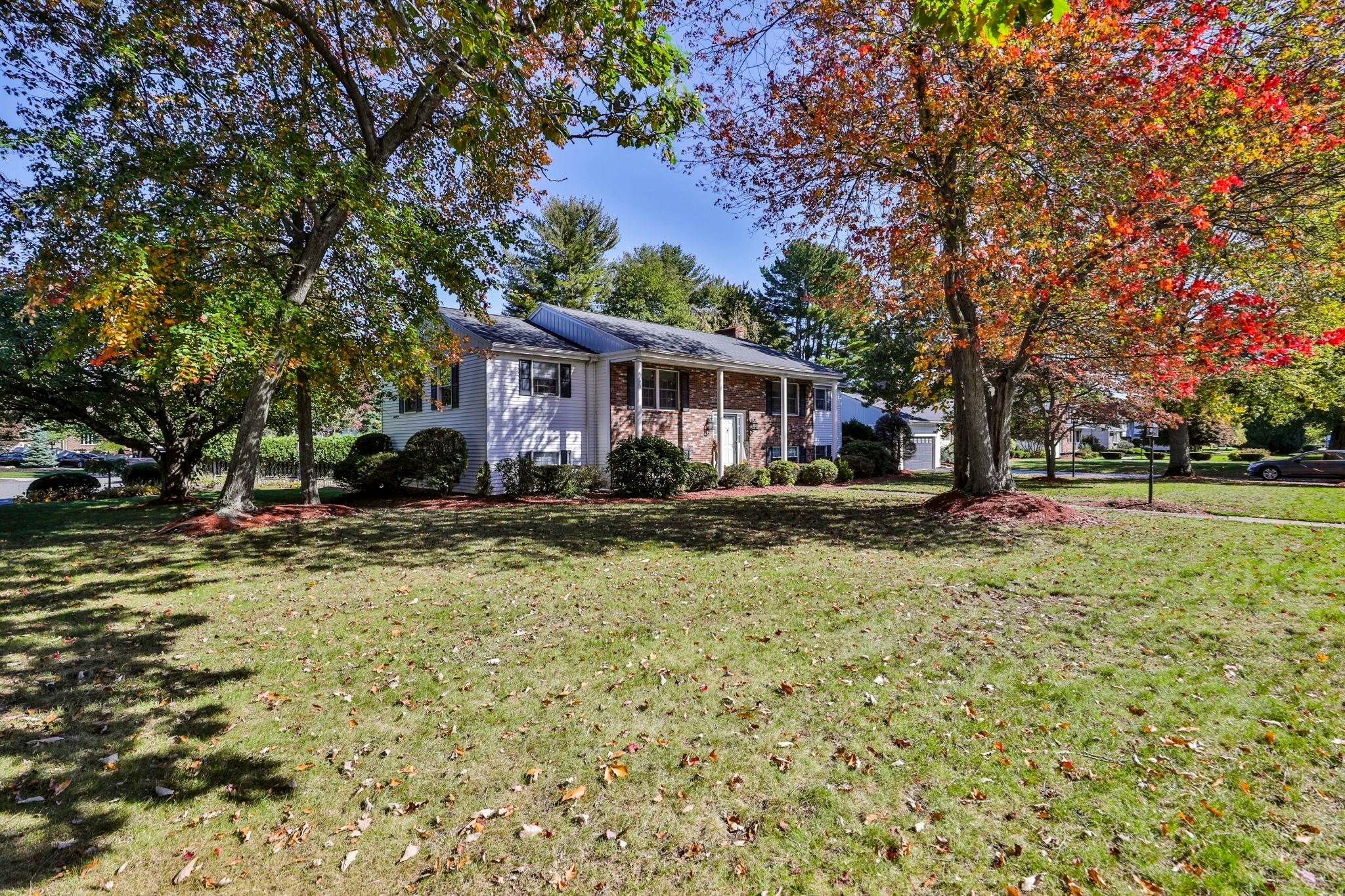 25 Indian Rock Dr, Saugus, MA Photo #34