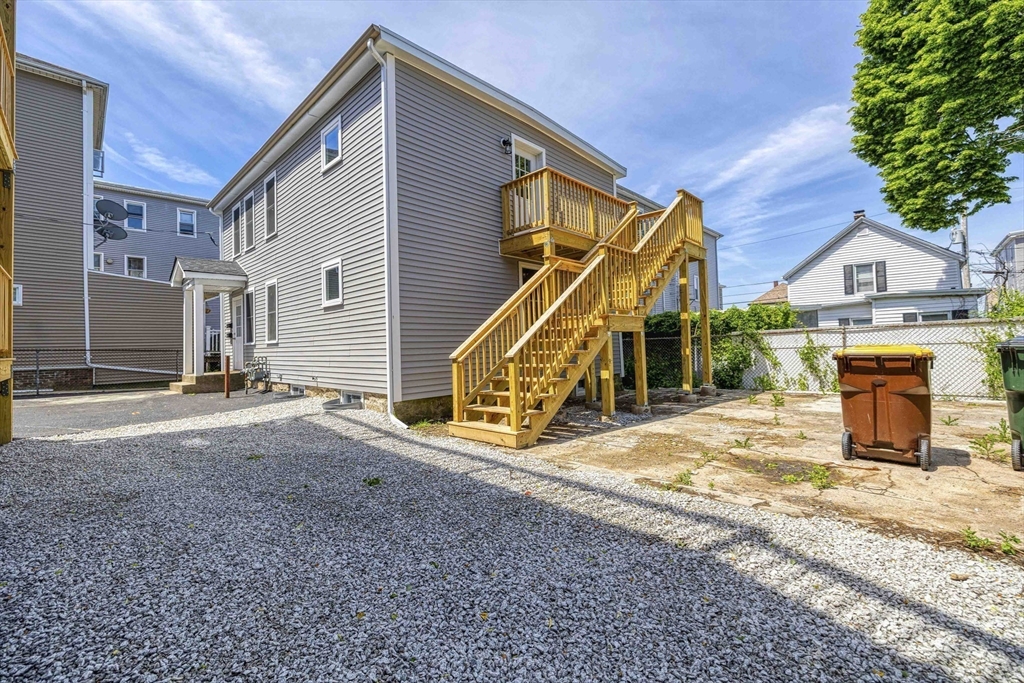 155 Mason St