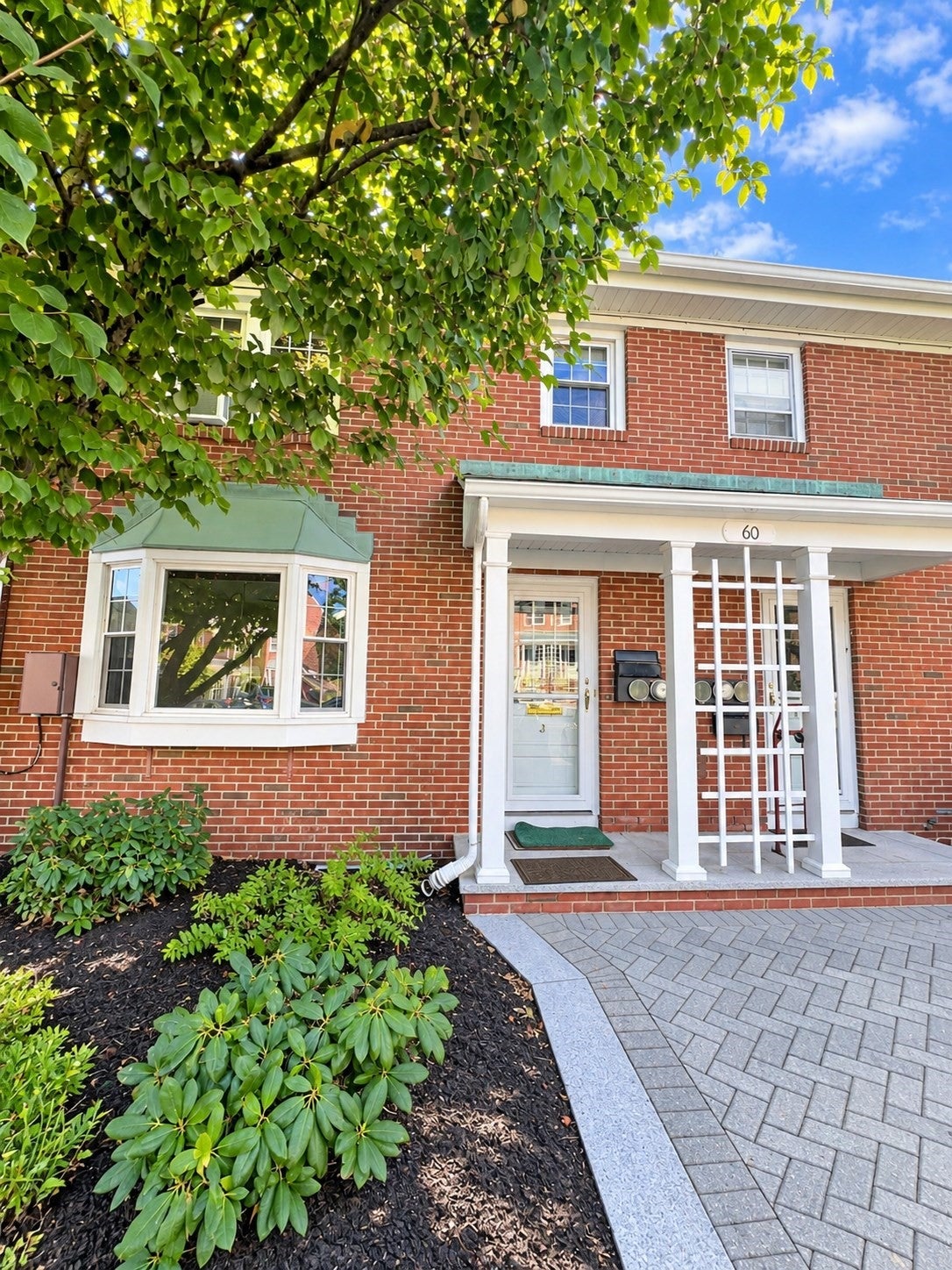 Click for 60 Lake Street #J, Winchester, MA slideshow Click for 60 Lake Street #J, Winchester, MA slideshow