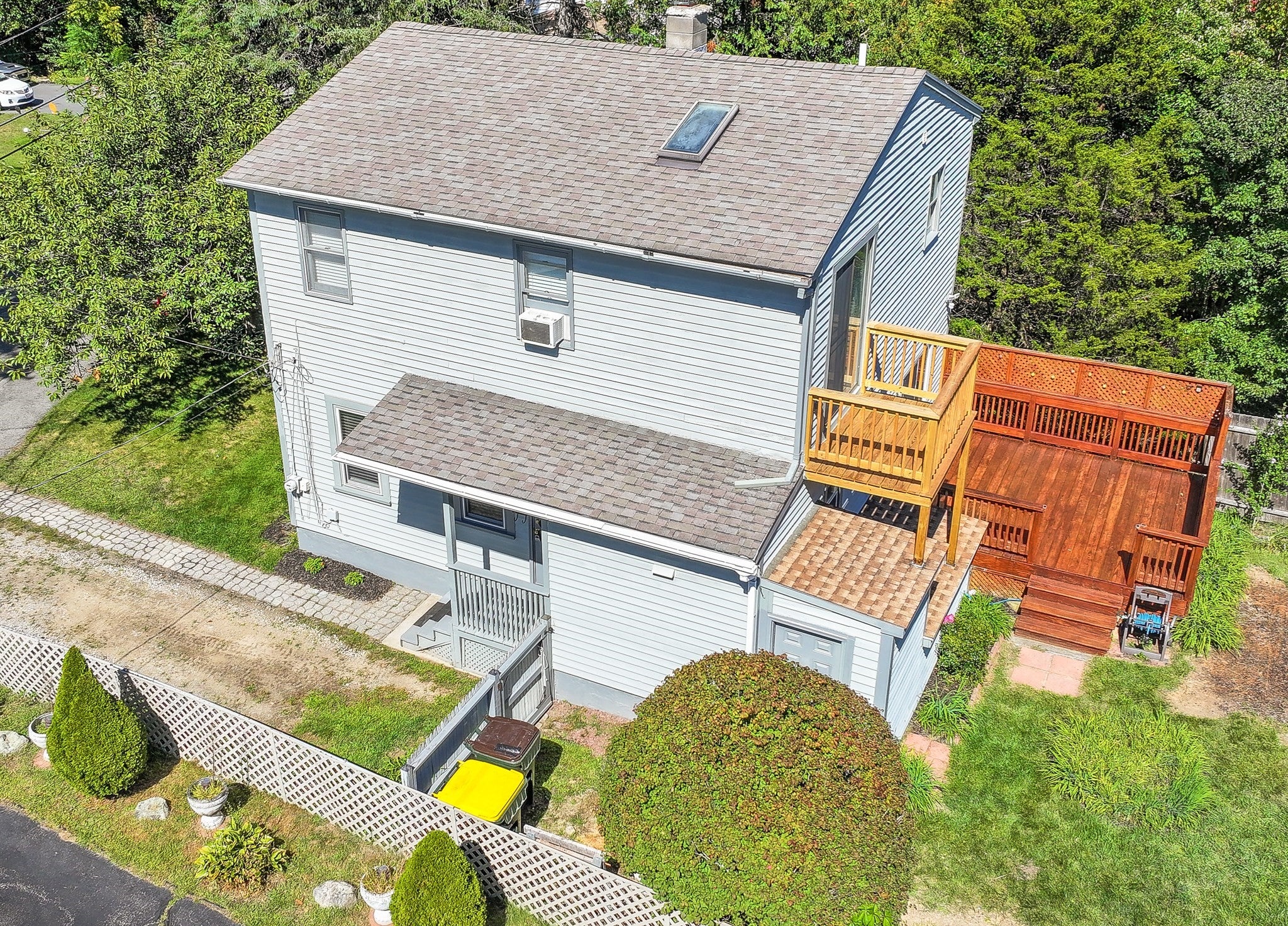 31 Stockholm St, Bellingham, MA Photo #3