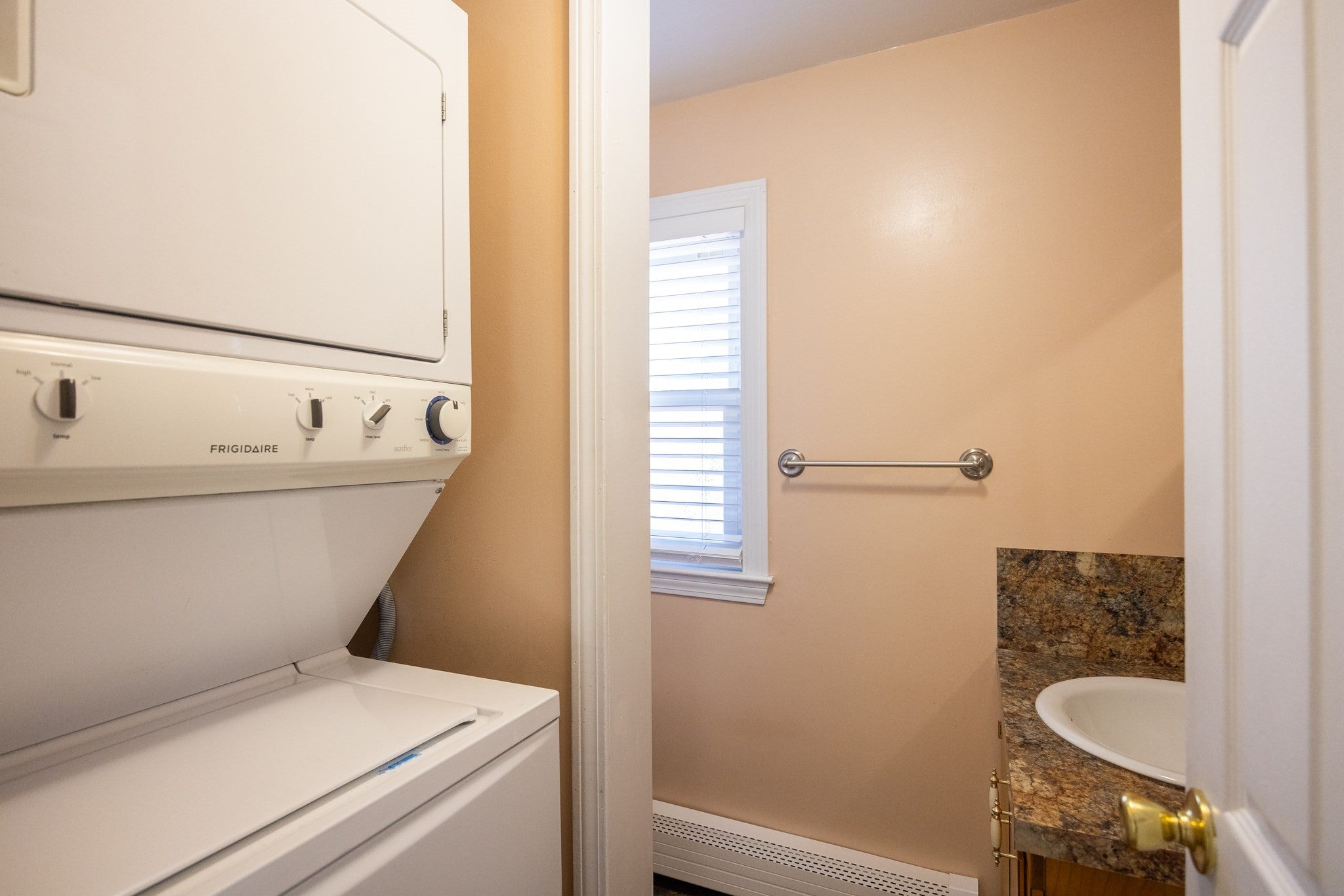 31 Stockholm St, Bellingham, MA Photo #14