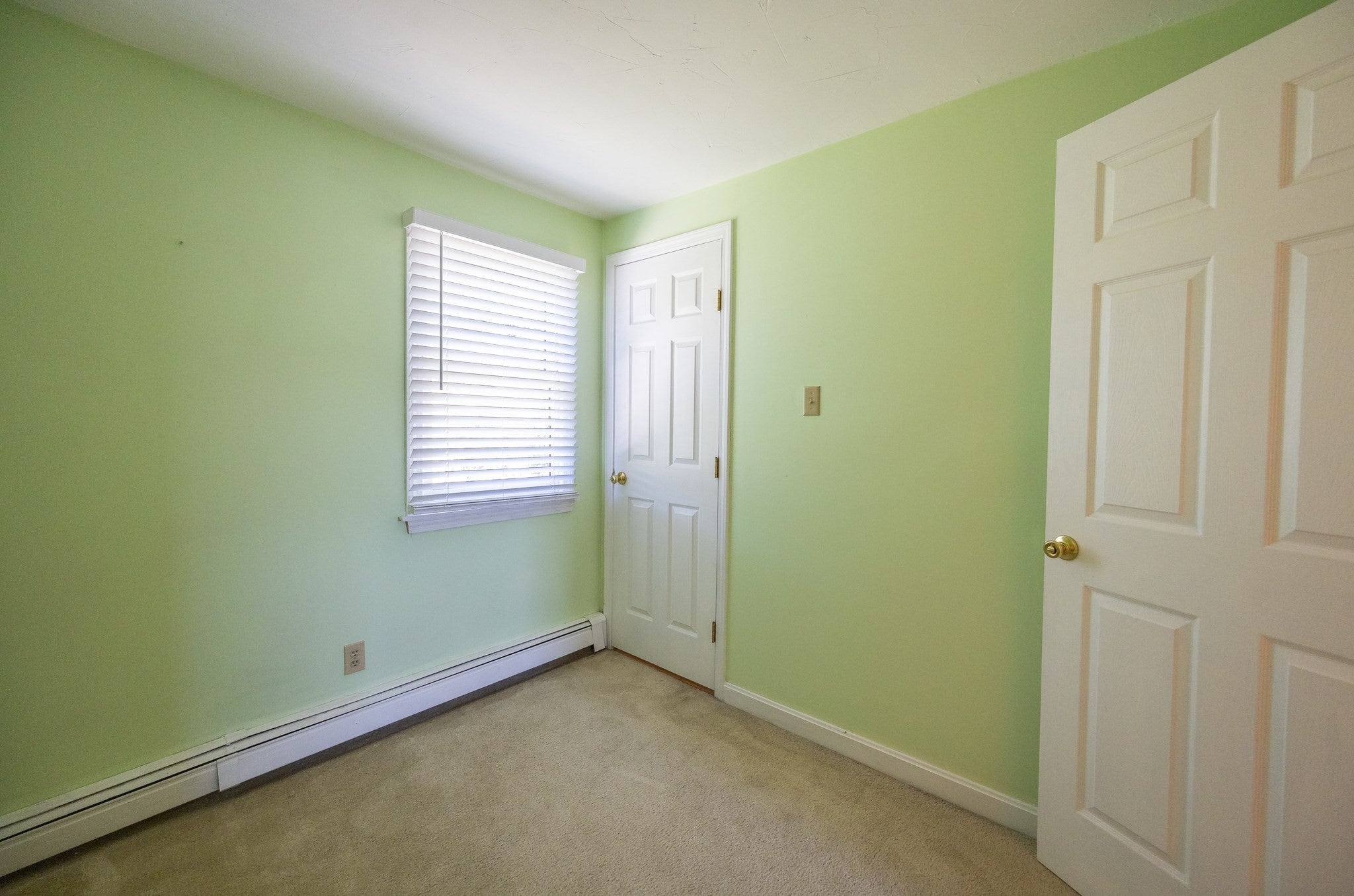 31 Stockholm St, Bellingham, MA Photo #21