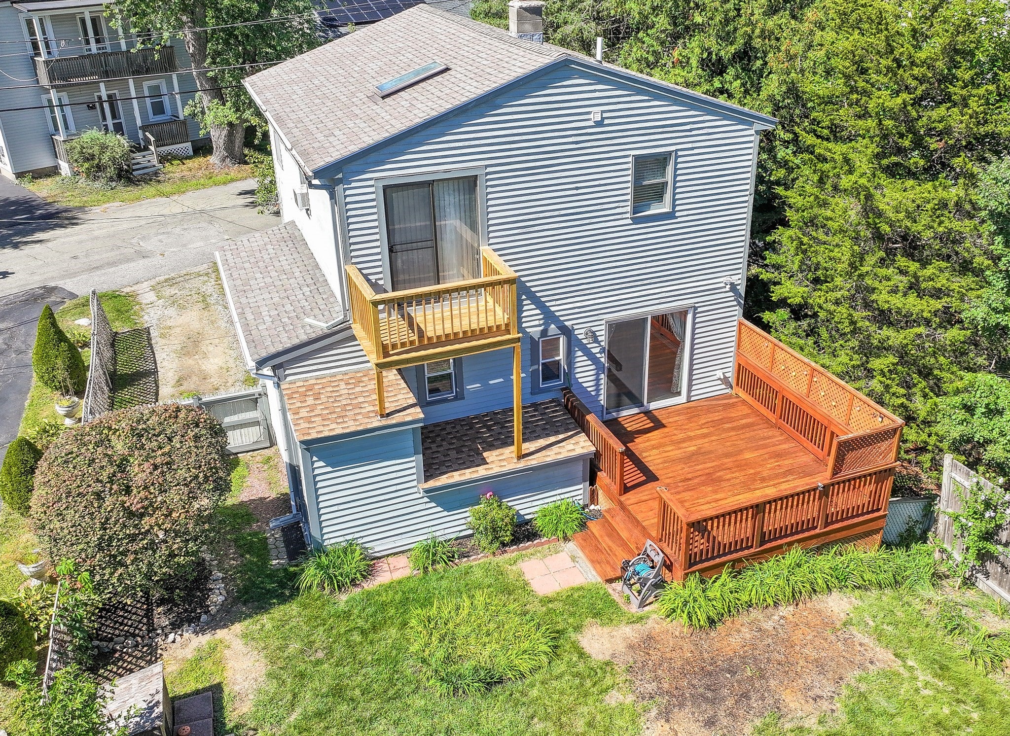 31 Stockholm St, Bellingham, MA Photo #2