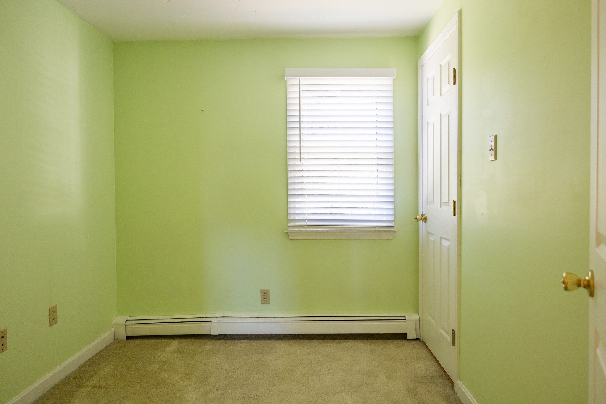 31 Stockholm St, Bellingham, MA Photo #20
