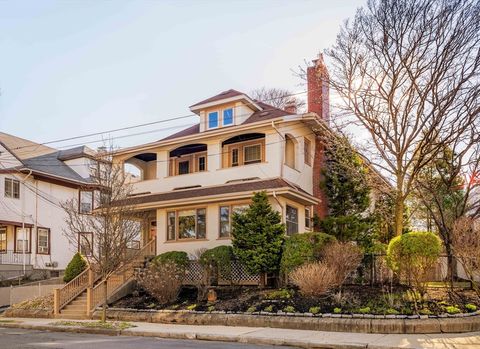 Photo of 34 Quincy St #1, Medford, MA 02155 (MLS # 73501296)