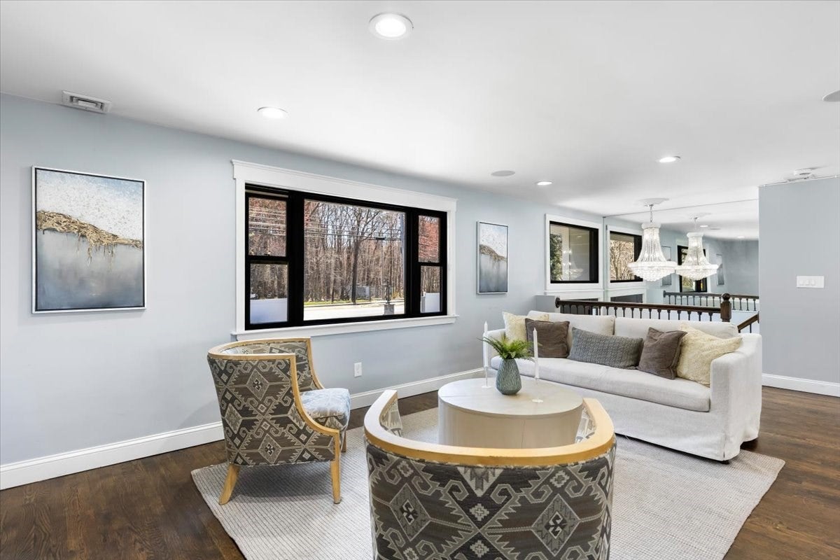 901 Randolph Ave, Milton, MA, 901 Randolph Ave, Milton, MA Photo #16