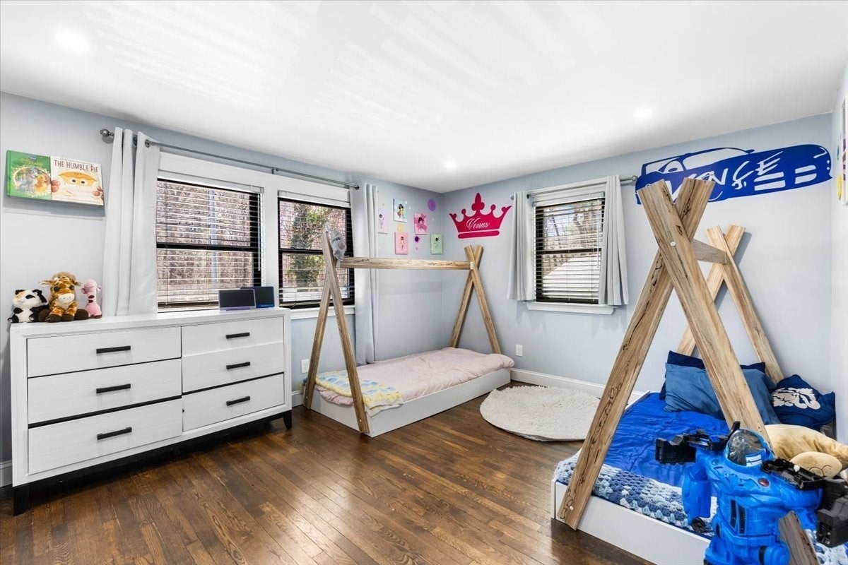 901 Randolph Ave, Milton, MA, 901 Randolph Ave, Milton, MA Photo #11
