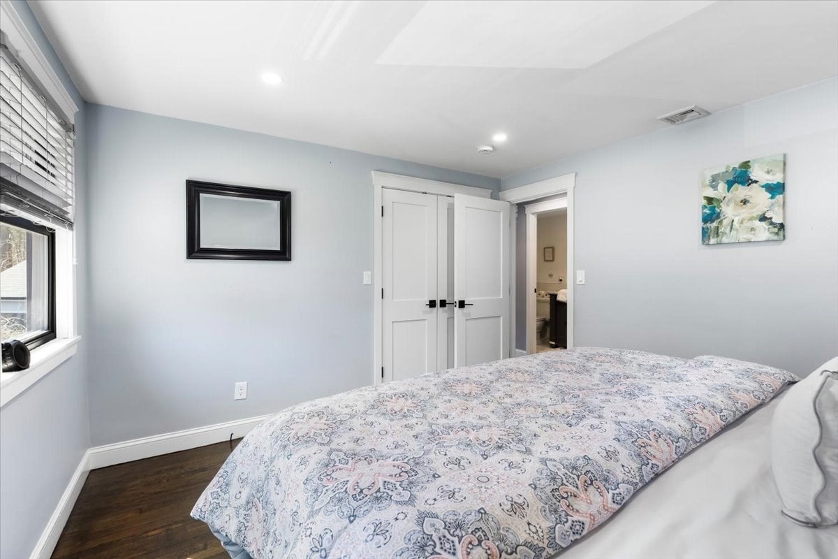 901 Randolph Ave, Milton, MA, 901 Randolph Ave, Milton, MA Photo #10
