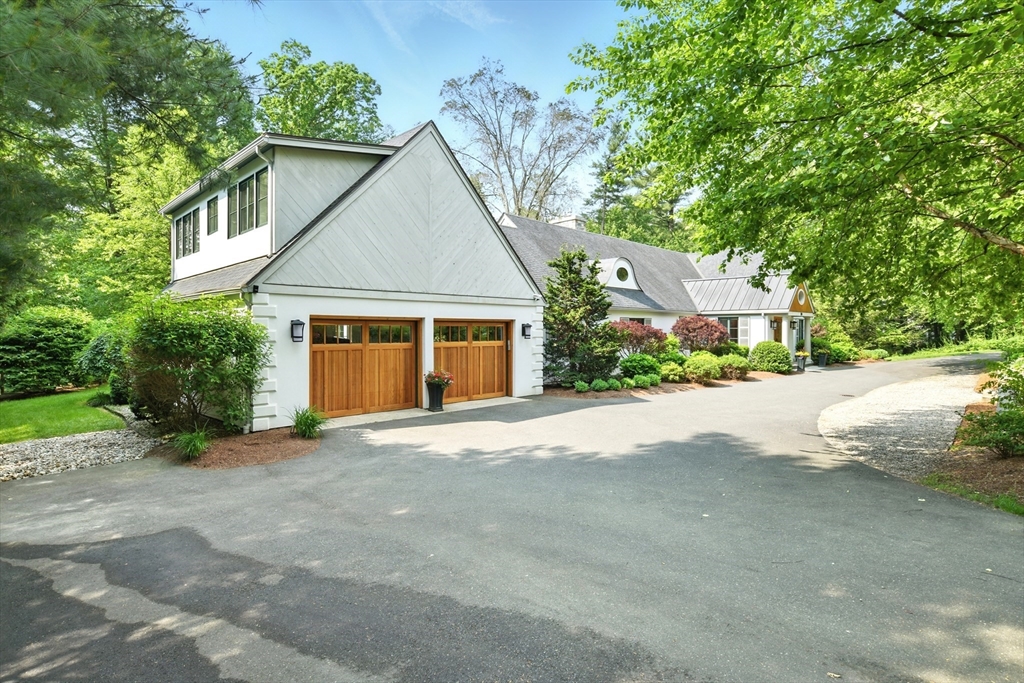 104 Ardsley Rd