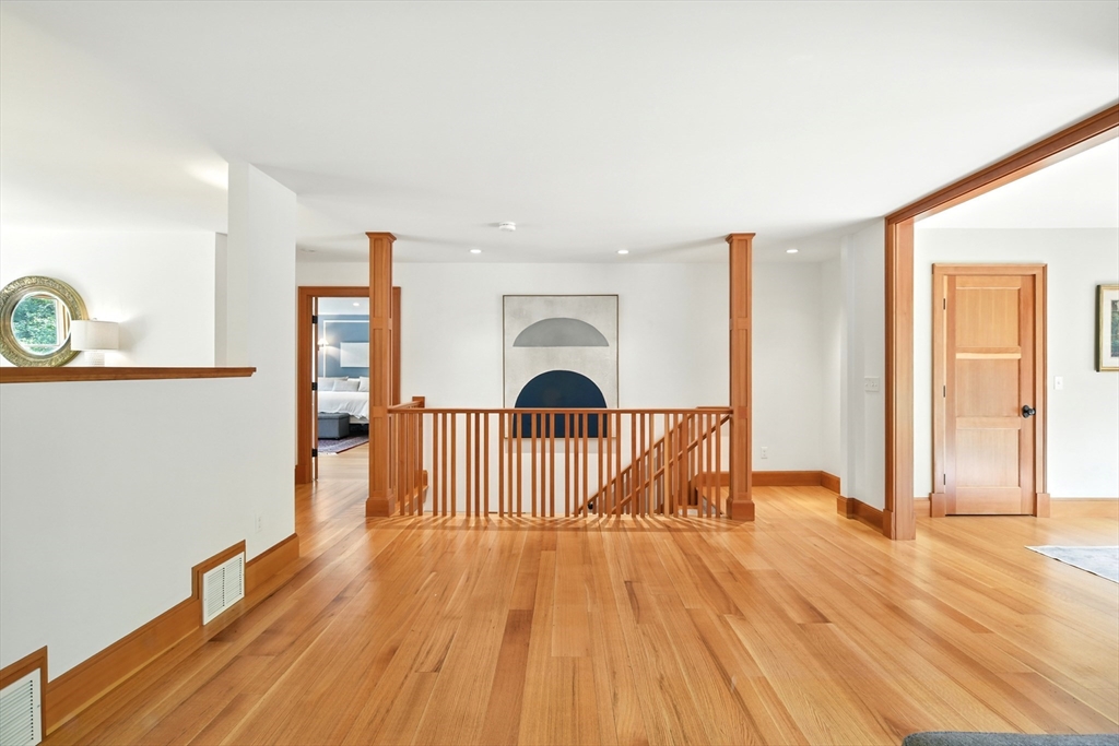 104 Ardsley Rd
