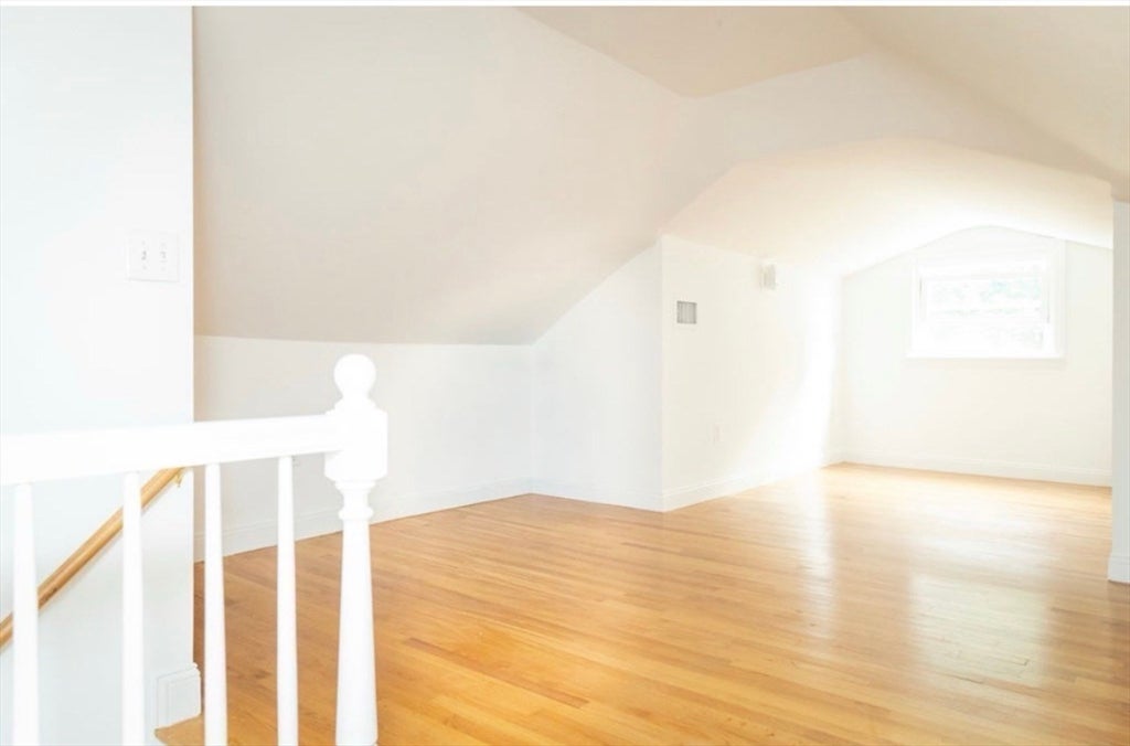 15 Murray Hill Rd, Medford, MA Photo #31