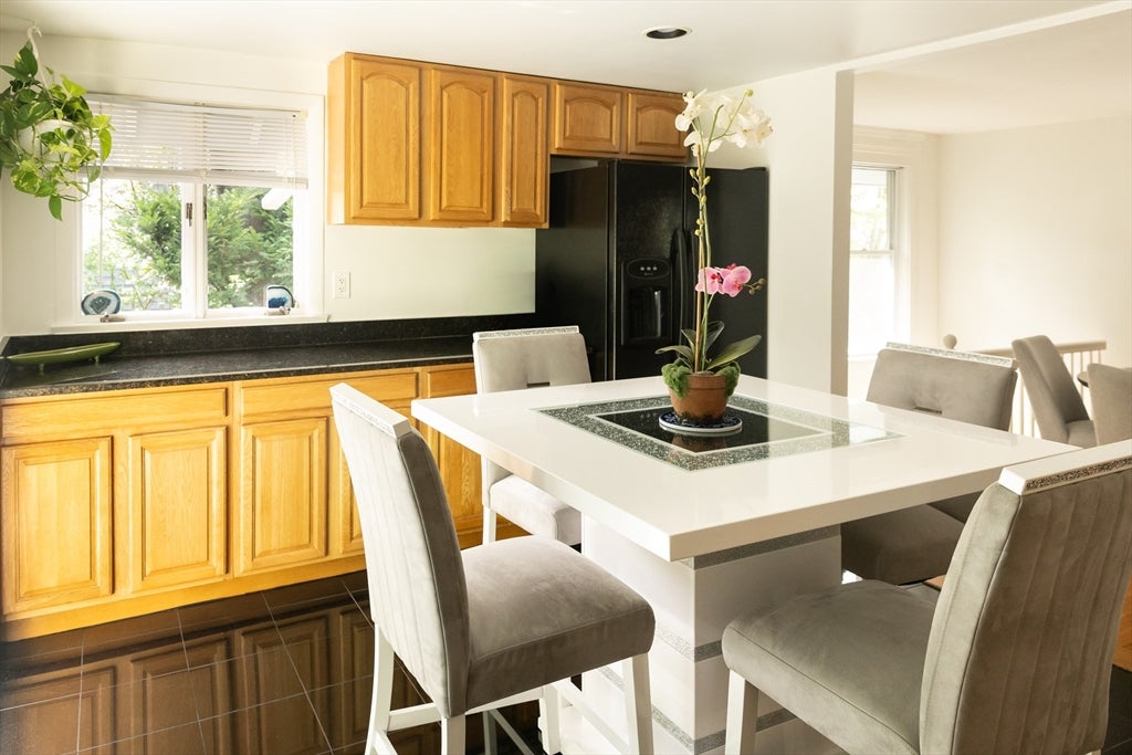 15 Murray Hill Rd, Medford, MA Photo #9