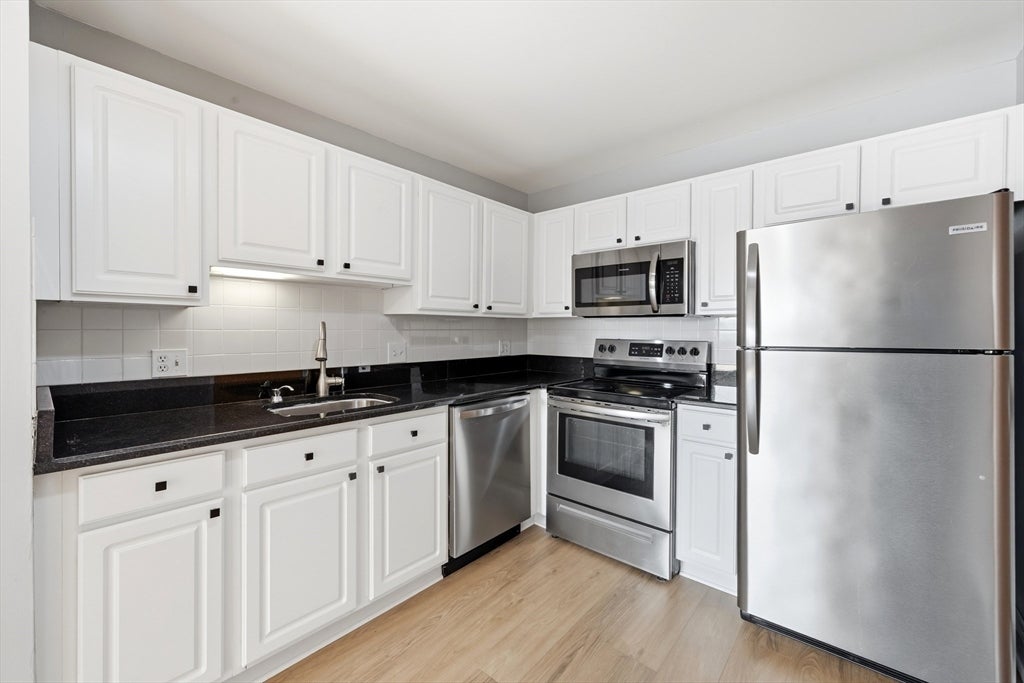 326 Broadway 9