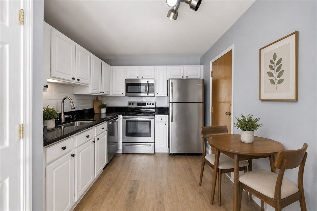 326 Broadway 9