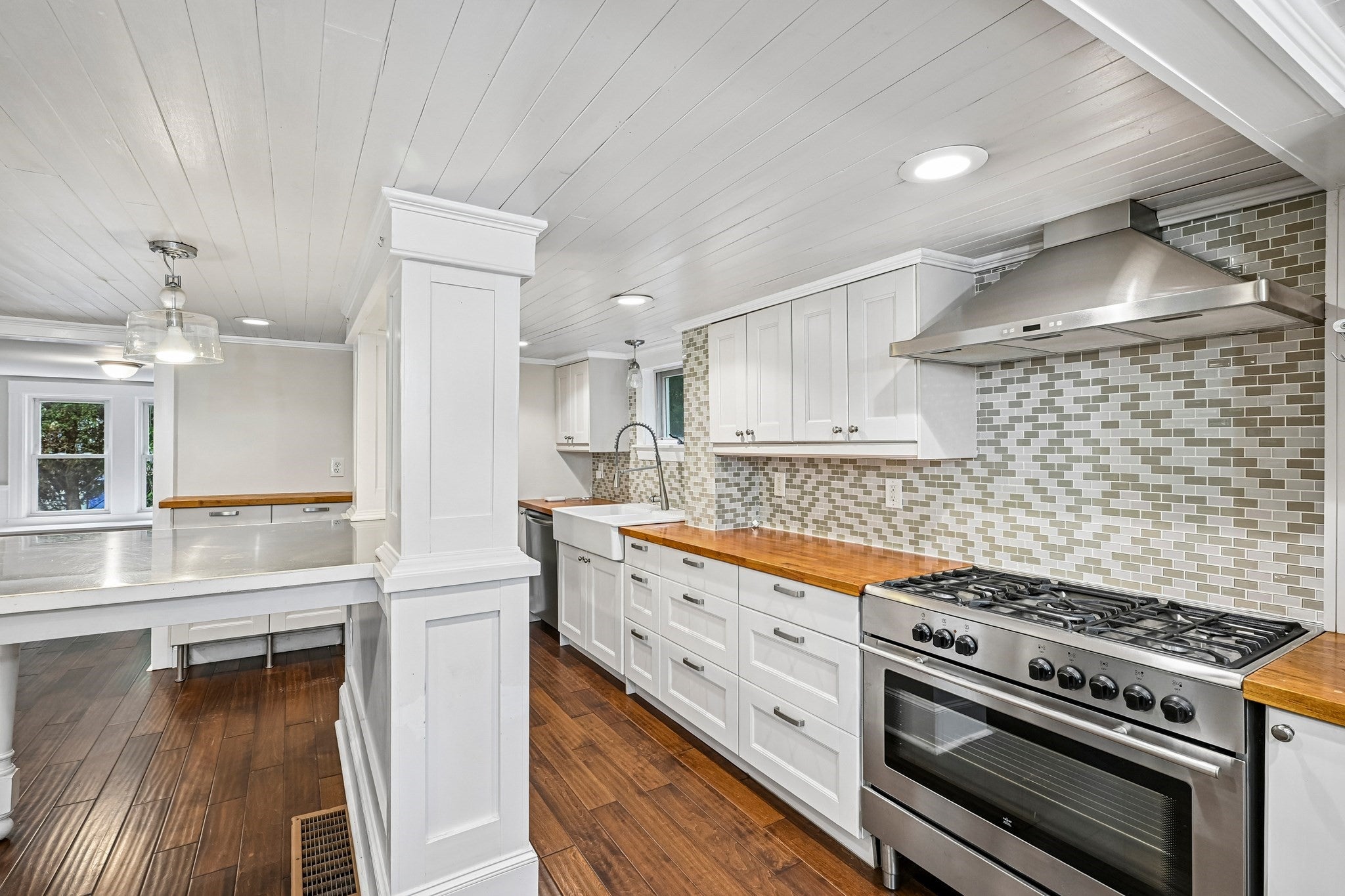 22 Claremont Ter, Swampscott, MA Photo #24