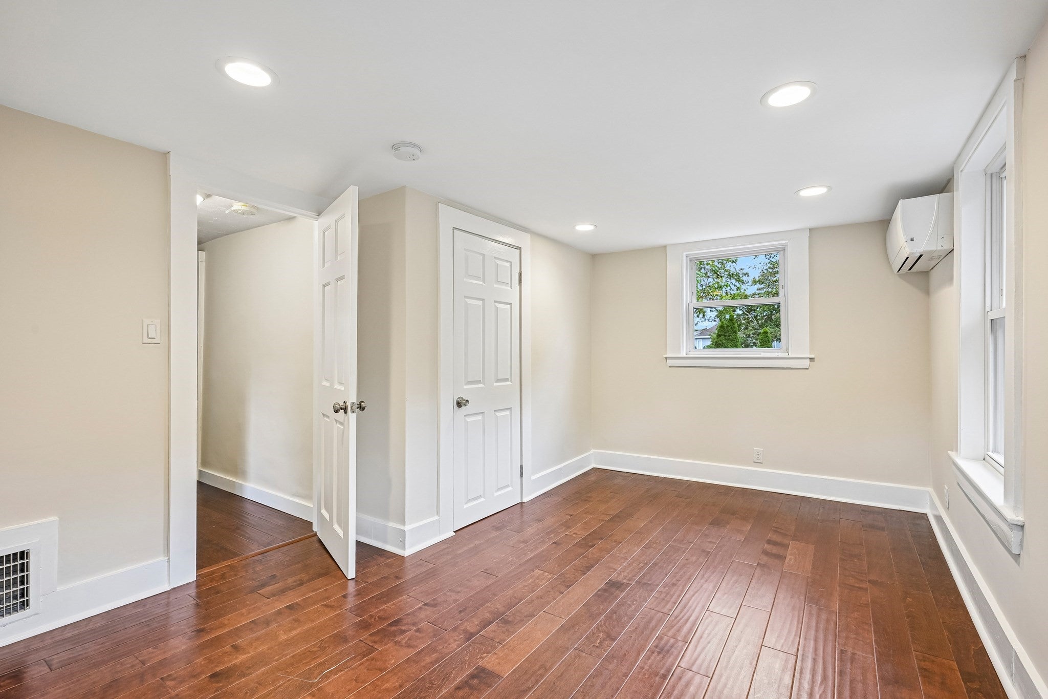 22 Claremont Ter, Swampscott, MA Photo #26