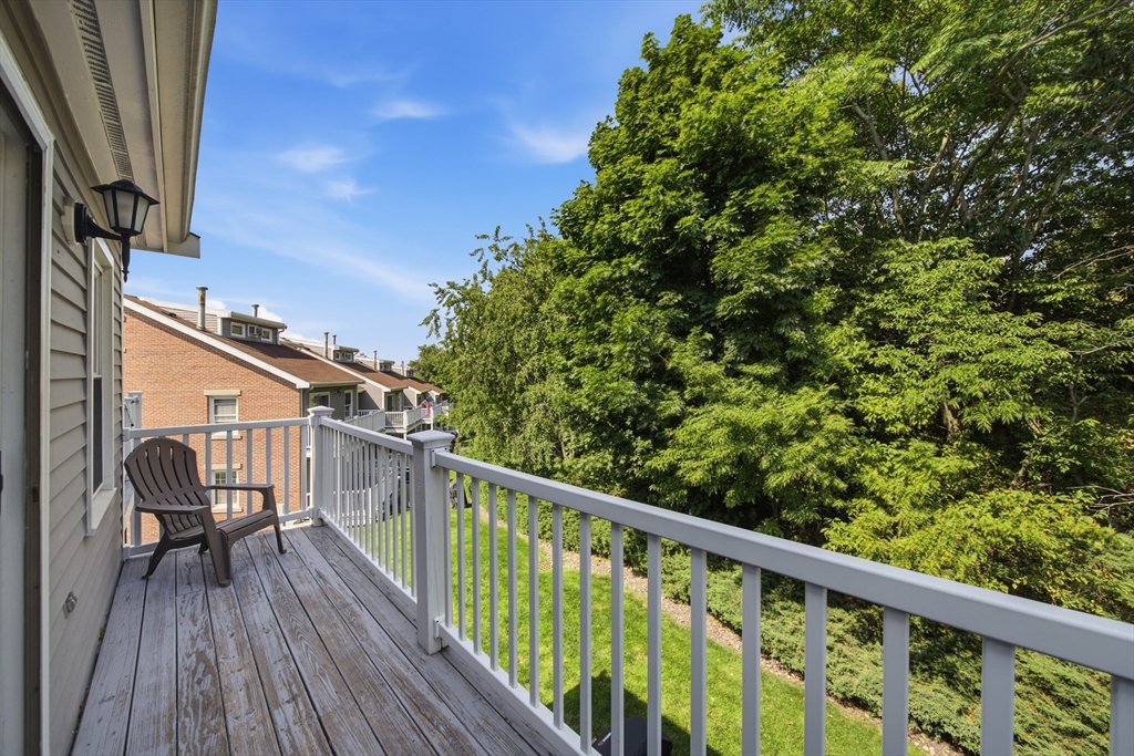 49 Breakwater Dr T-10