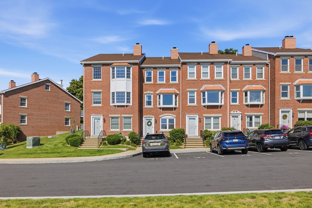 49 Breakwater Dr T-10