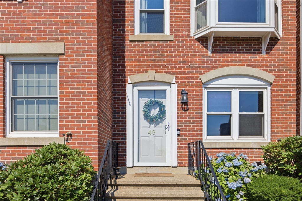 49 Breakwater Dr T-10