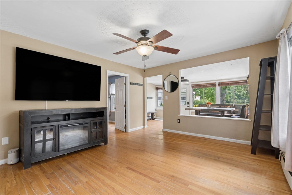 70 Mirror Lake Ave #70, Norfolk, MA Photo #10