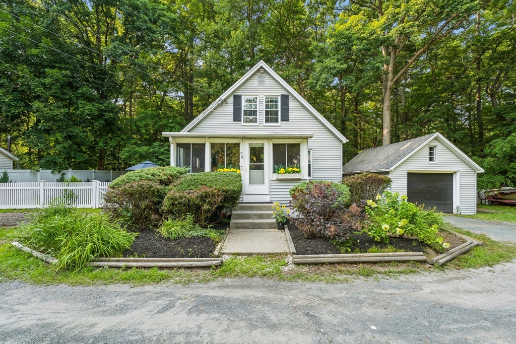70 Mirror Lake Ave #70, Norfolk, MA Photo #2