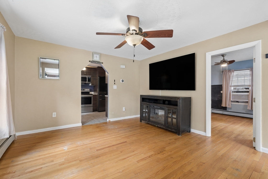70 Mirror Lake Ave #70, Norfolk, MA Photo #12