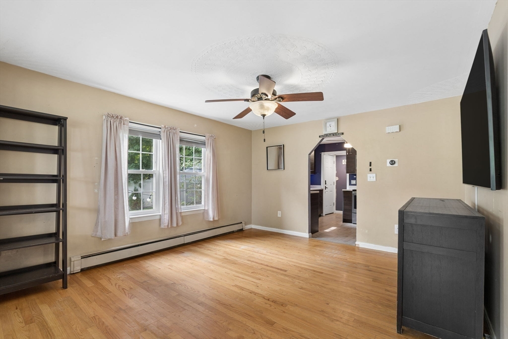 70 Mirror Lake Ave #70, Norfolk, MA Photo #11