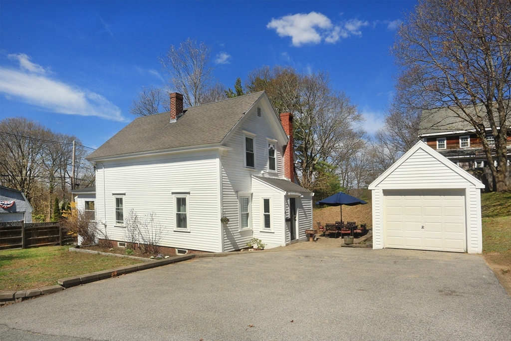 48 School St