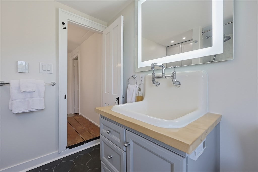 361 Winter St, Holliston, MA, 361 Winter St, Holliston, MA Photo #22