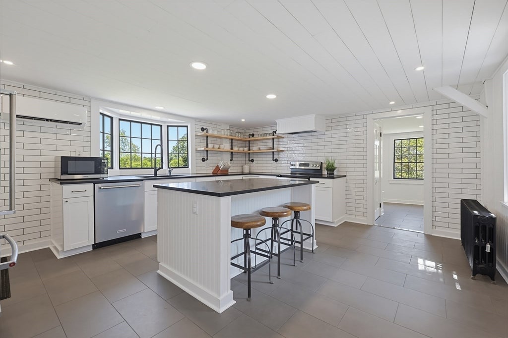 361 Winter St, Holliston, MA, 361 Winter St, Holliston, MA Photo #7