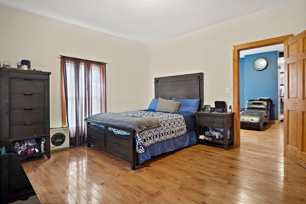 11 Greenwood Rd