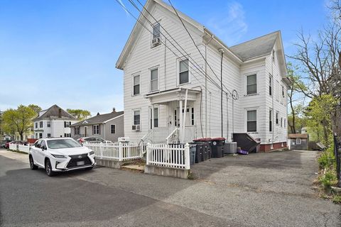 11 Greenwood Rd Brockton MA 02301