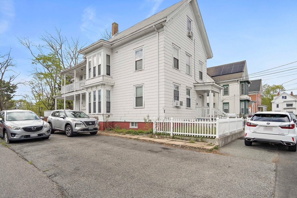 11 Greenwood Rd