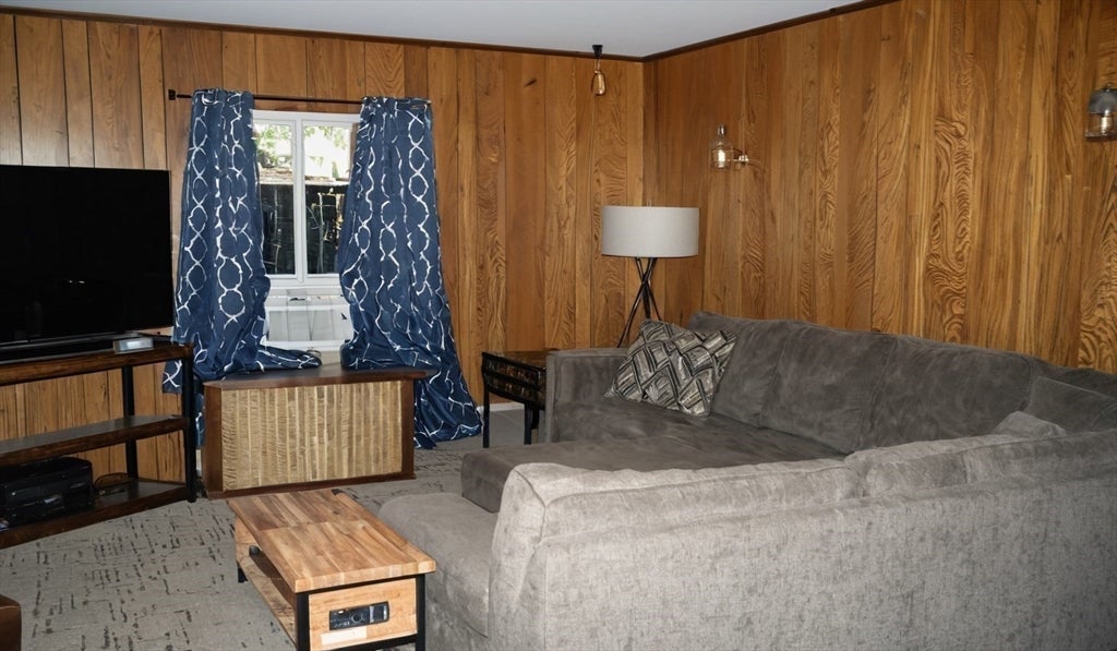 156 Fourth Street