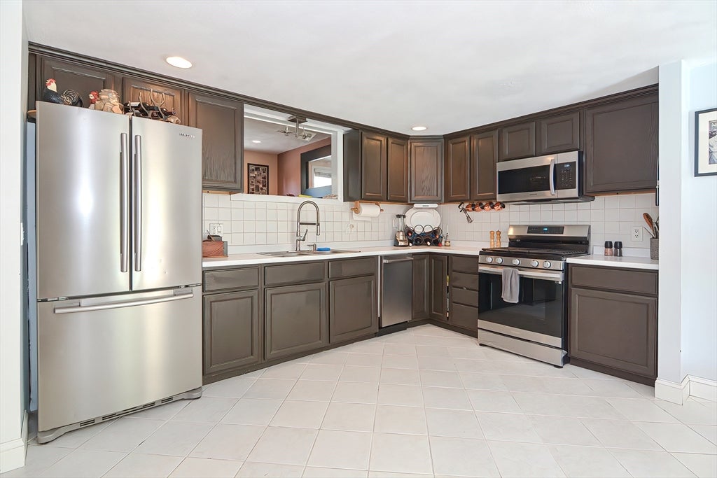 15 Bower S Bower AVE, Malden, MA, 15 Bower S Bower AVE, Malden, MA Photo #7