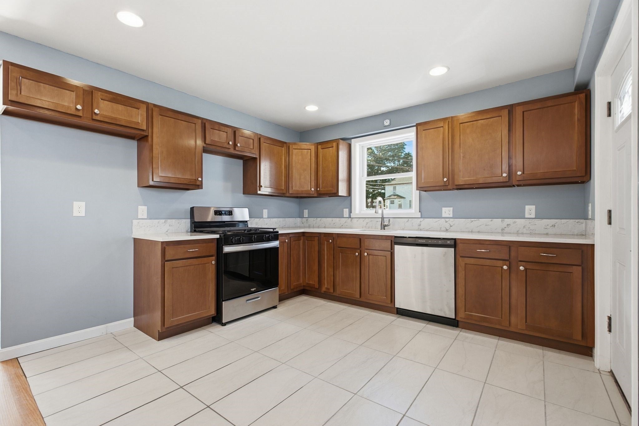 149 Greenfield Road, Boston, MA, 149 Greenfield Road, Boston, MA Photo #7