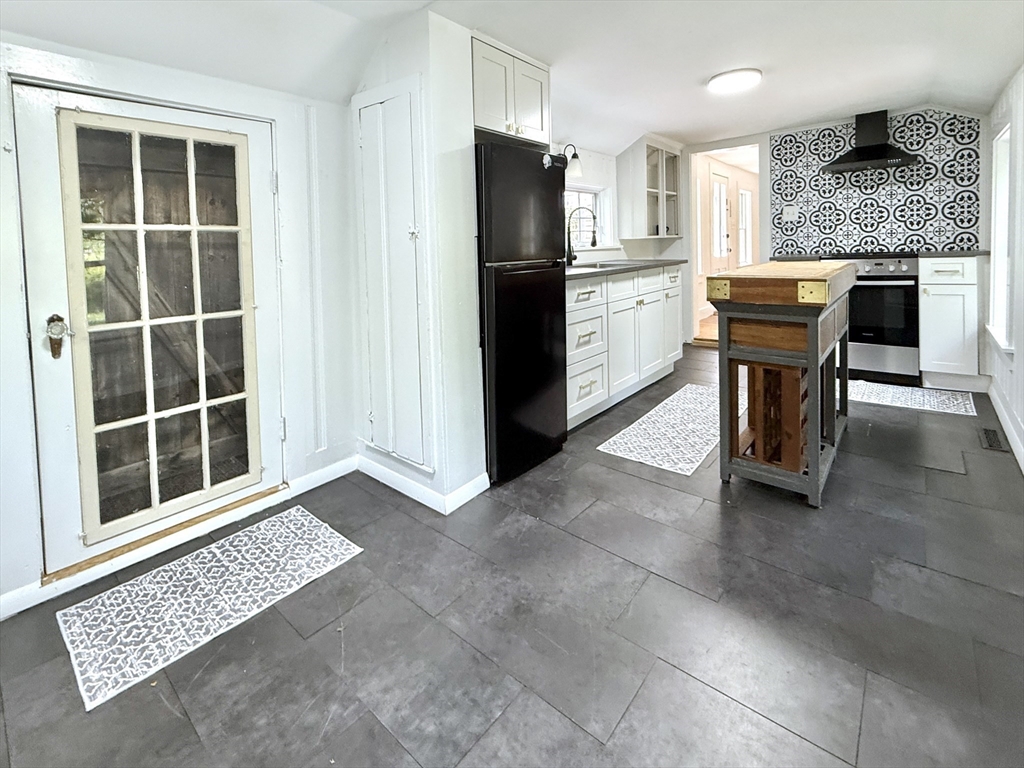 146 Herring Pond Rd