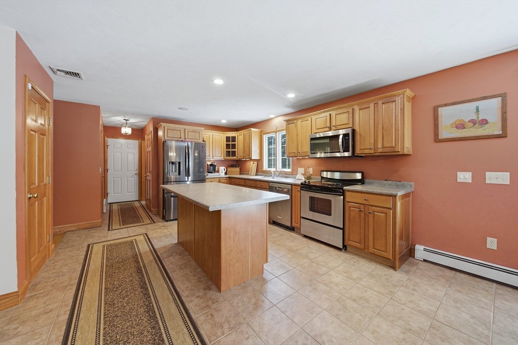 259 Cherry St, Bridgewater, MA, 259 Cherry St, Bridgewater, MA Photo #9