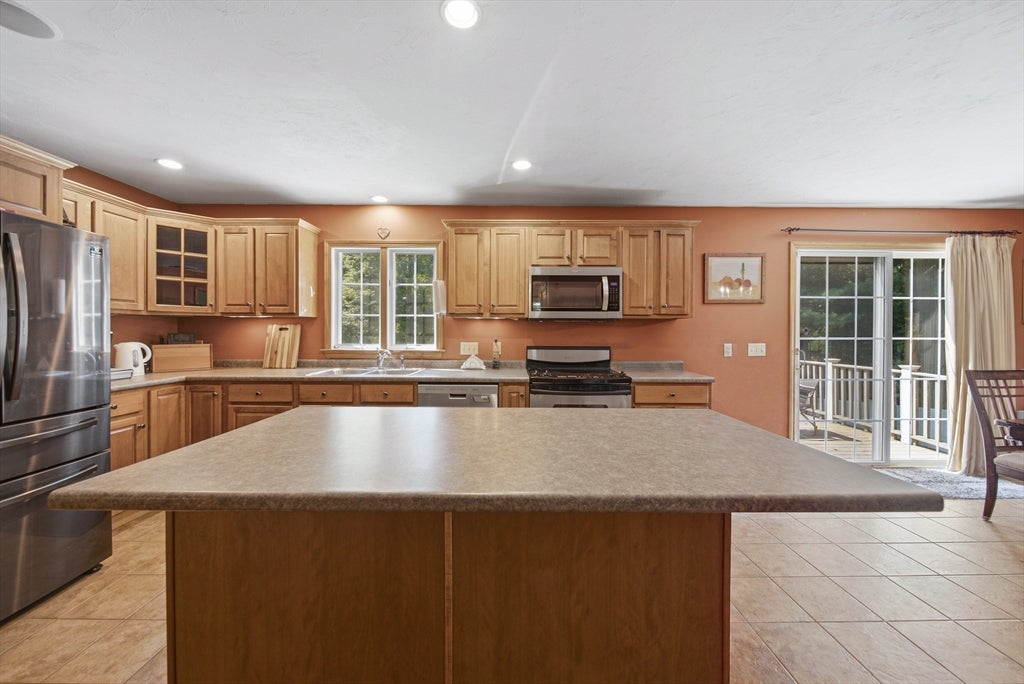 259 Cherry St, Bridgewater, MA, 259 Cherry St, Bridgewater, MA Photo #11