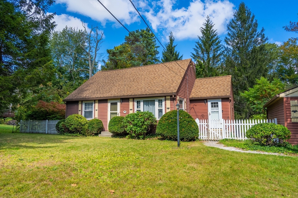 1472 Main Street