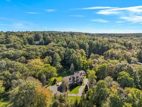 82 Buckskin Dr Weston MA 02493
