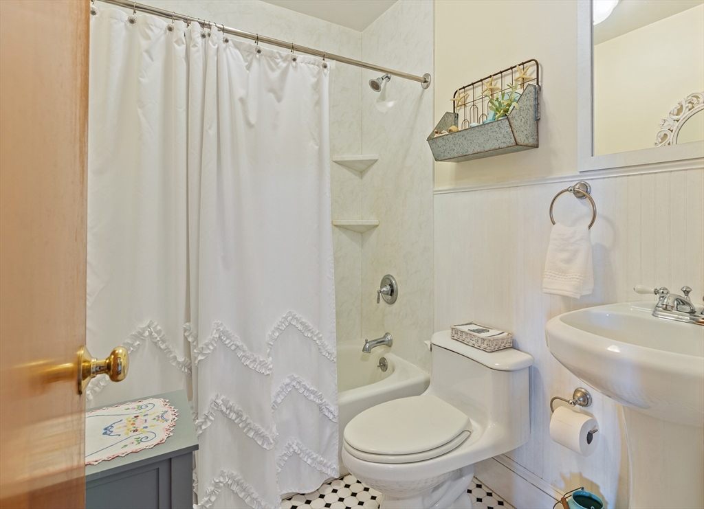 144 Hayden Rowe St, Hopkinton, MA Photo #14