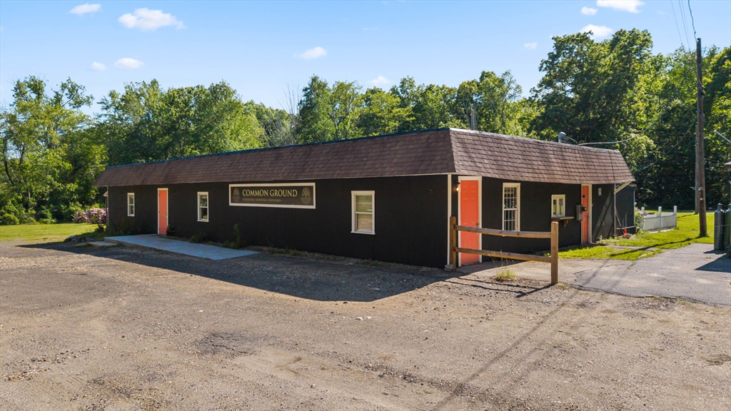 31 E Brookfield Rd