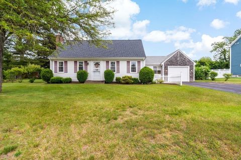 51 Marnoch Dr Seekonk MA 02771