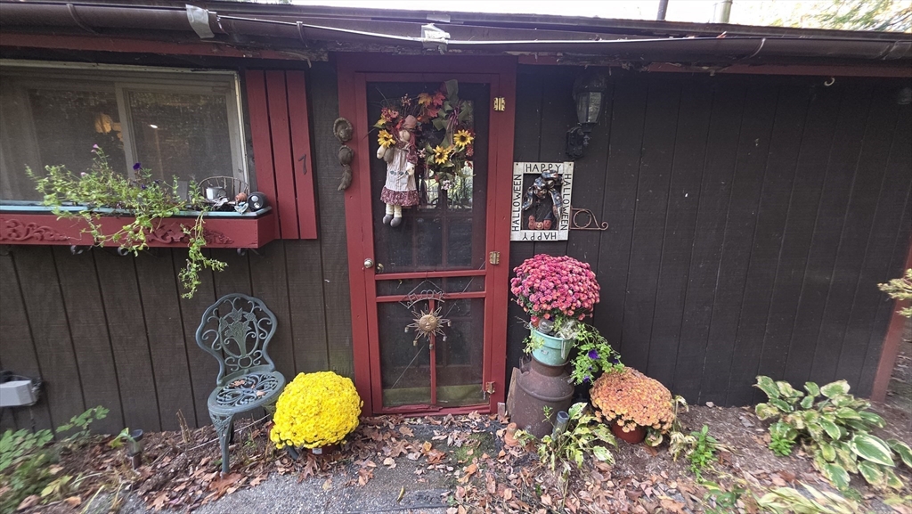 7 Hog Hollow Rd